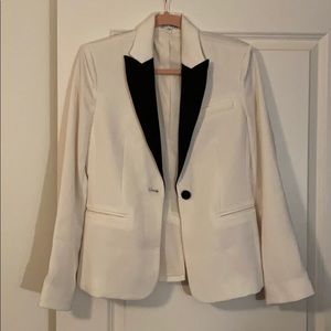 ✨ Ivory Express Tuxedo Jacket ✨